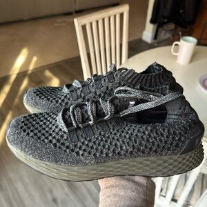 No Bull Sneakers Size 9